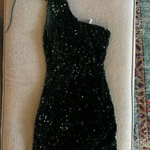 Beautiful, one shoulder, emerald green sequin Lucy in The Sky Dress